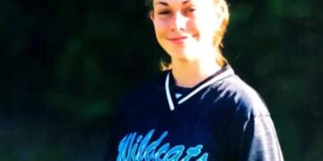 Flet një nga viktimat e Jeffrey Epstein: Isha 16 vjeçe kur më abuzoi, Trump na tradhtoi