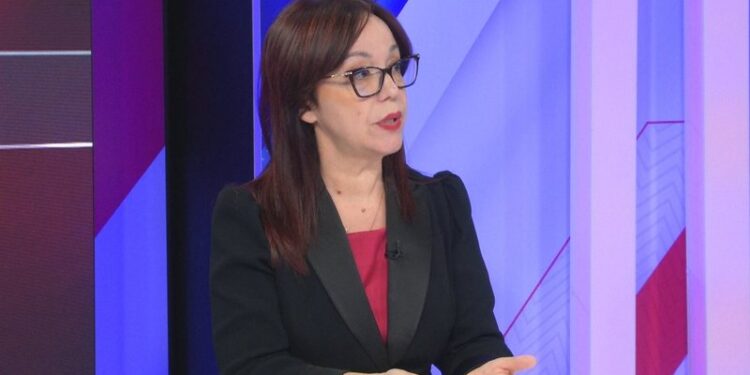 “Balluku”, n/Kryetarja e Kuvendit: Presim që GJK të vendosë një vijë ndarëse mes pushteteve