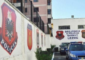 U prezantua si polic dhe përndoqi 31-vjeçarin, shpallet në kërkim një person në Lezhë