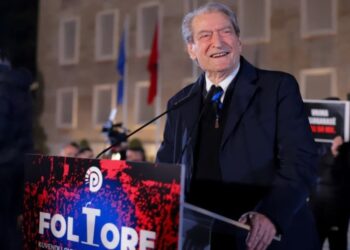 Trajtoi të miturit e shoqëruar pas protestës, Berisha kërcënon psikologen e policisë: Do të gjejmë dhe e zeza ti!