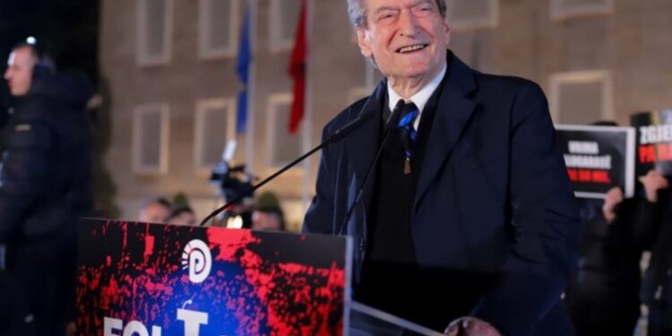 Trajtoi të miturit e shoqëruar pas protestës, Berisha kërcënon psikologen e policisë: Do të gjejmë dhe e zeza ti!