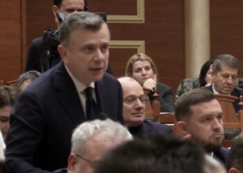 “Territorialja”/ PS tërheq nga rendi i ditës në Kuvend ndryshimet në Komisionin e Reformës! Reagon opozita