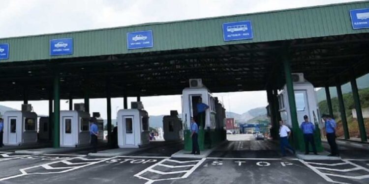 Arrestohet në Morinë 39-vjeçari nga Kosova, u kap me fishekë, thika dhe sëpatë