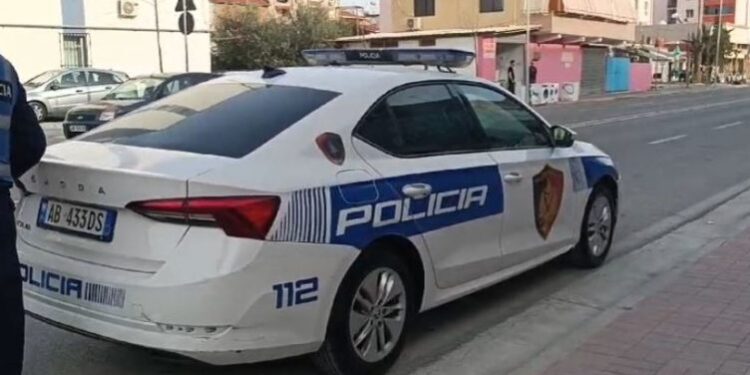 “Stolen line”, sekuestrohen 2 automjete të vjedhura jashtë shtetit dhe të trafikuara në Shqipëri! Shpallen në kërkim 2 persona