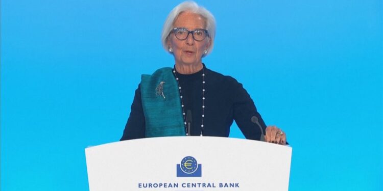 Lagarde drejt dorëheqjes nga BQE, FT: Ikën para përfundimit të mandatit të Macron