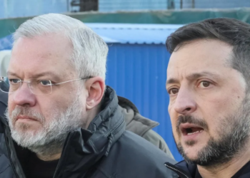 Tentoi të largohej nga Ukraina, arrestohet ish-ministri i dyshuar për korrupsion