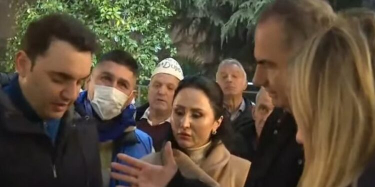 U lëndua në protestë, QSUT tregon gjendjen e deputetit Luçiano Boçi