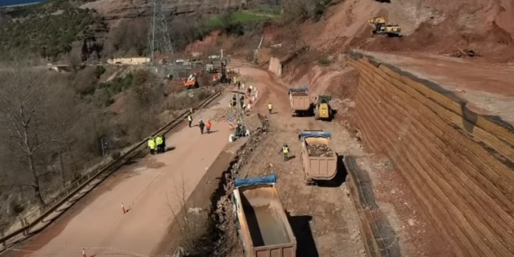 Bllokimi i qarkullimit në aksin Librazhd-Prrenjas, Balla: Po punohet për krijimin e një kalimi alternativ