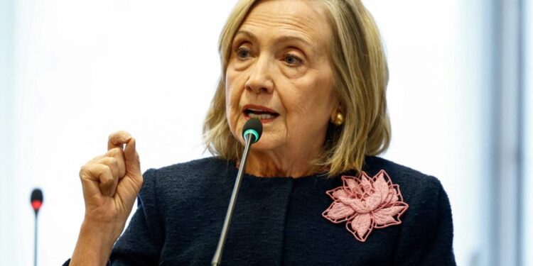 Krimet e Epsten-it, Hillary Clinton paraqitet në Dhomën e Përfaqësuesve, çfarë pritet sot