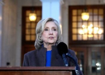 “Nuk e njihja Epstein!” Hillary Clinton dëshmon mbi 6 orë para panelit të Dhomës së Përfaqësuesve