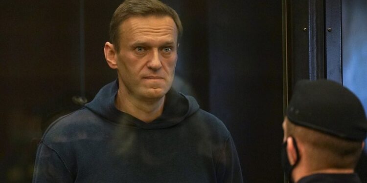 “U vra me helmin e bretkosës”, Rusia reagon për akuzat e Europës për Navalnin