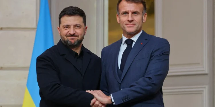 Bisedimet për paqe Ukrainë-Rusi, Zelensky: Macron kërkon dialog alternativ me Rusinë për t’i dhënë fund luftës