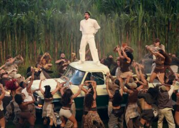 Këndoi në spanjisht në Super Bowl, Trump shpërthen ndaj Bad Bunnyt: Fyerje për madhështinë e Amerikës