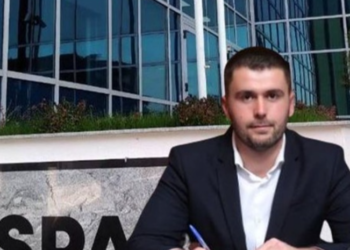 Apeli i GJKKO la në fuqi vendimin me burg, kryebashkiaku i Rrogozhinës vetëdorëzohet në Polici