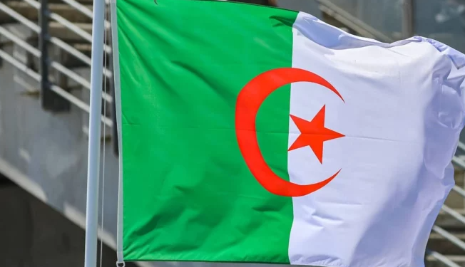 Blerja e avionëve luftarakë rusë, Uashingtoni kërcënon Algjerinë me sanksione të rënda