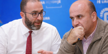 Vuajtjet e Gazmend Bardhit, duke kaluar gardh më gardh