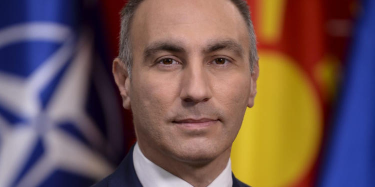 Në kërkim prej 1 viti, dorëzohet ish-zv kryeministri shqiptar i RMV