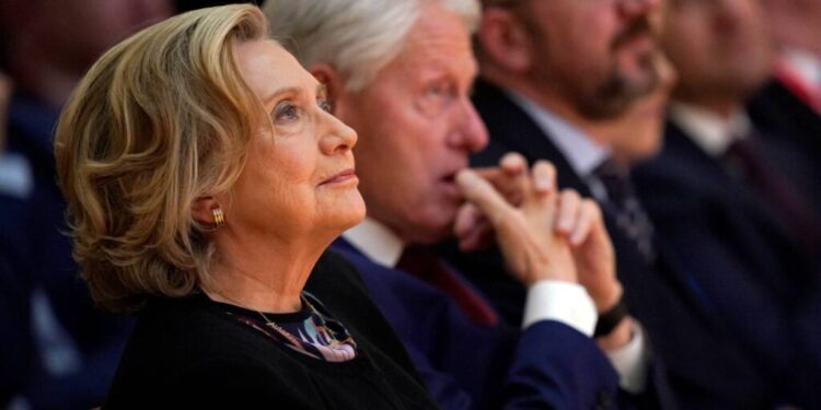 Rasti Epstein: Marrja në pyetje e Hillary Clinton përmbys planin e republikanëve