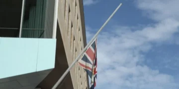 Dosja Epstein/ Qeveria britanike bashkëpunon me policinë për hetimin e Lordit Mendelson