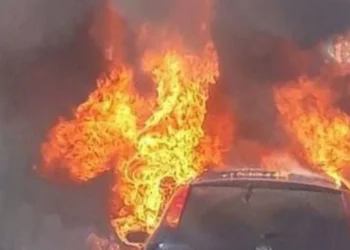 Digjen gjatë natës automjetet e biznesmenit në Ksamil, dyshohet të jetë e qëllimshme, kishte konflikte…