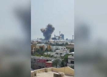 Irani bombardon bazën amerikane në Bahrein, vritet një person në Emirate