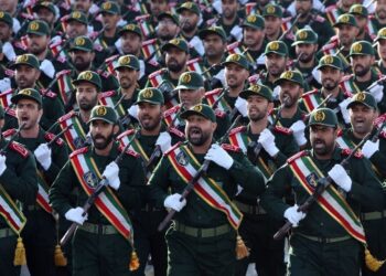 CNN: “Dorëzohuni ose vdisni!” Trump paralajmëroi Gardën Revolucionare të Iranit! Nga Forca Quds te Basij, pse IRGC është shtylla e pushtetit