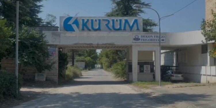 Skandali që shpërtheu sot me arrestime, si nisi në korrik të 2024 eksporti i 2800 tonë mbetjeve të Kurum drejt Tajlandës! Kush i ktheu sërish në Durrës