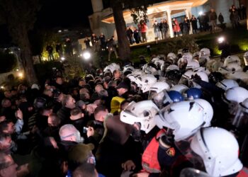 Protestat e PD/ Kthupi: Berisha po injorohet nga faktori ndërkombëtar, partitë s’duhet të ushtrojnë dhunë