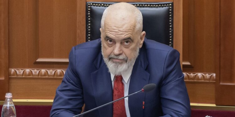 Rama pas akuzave të Berishës: Me helikopter jo vetëm në Korçë, por edhe në Vlorë! Ligësi dhe padije e madhe që…