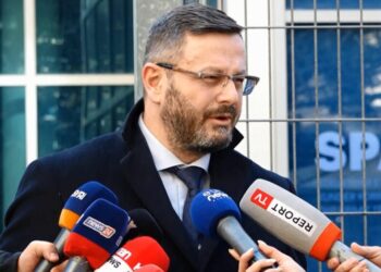 Shkelje e barazisë në tendera, Plarent Ndreca debate me prokuroren në GJKKO. Çfarë u vendos