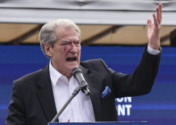 Njeriu që do të vrarët e tij