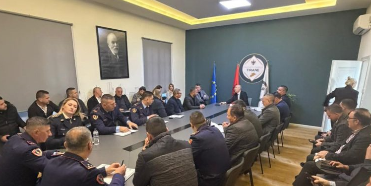 Taskforcë kundër kultivimit dhe trafikimit të kanabisit në Tiranë, prefekti Shkëqim Hajdari: Angazhim të koordinuar dhe efikas