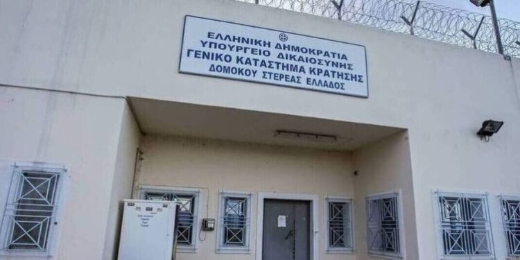 Kontrolle të imtësishme në qelinë e burgut të Alket Rizait, çfarë gjeti policia