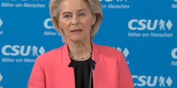 Ursula von der Leyen nga Mynihu: Europa duhet të bëhet më e pavarur dhe më e fortë në mbrojtje