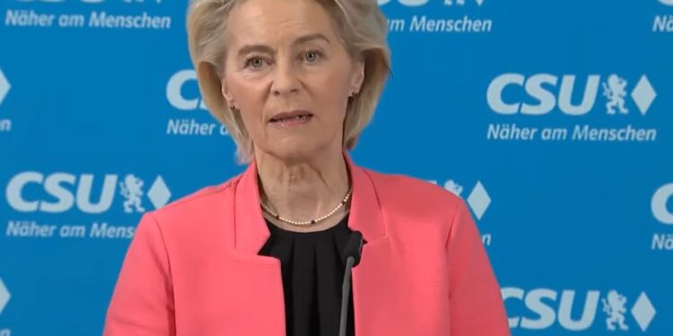 Ursula von der Leyen nga Mynihu: Europa duhet të bëhet më e pavarur dhe më e fortë në mbrojtje