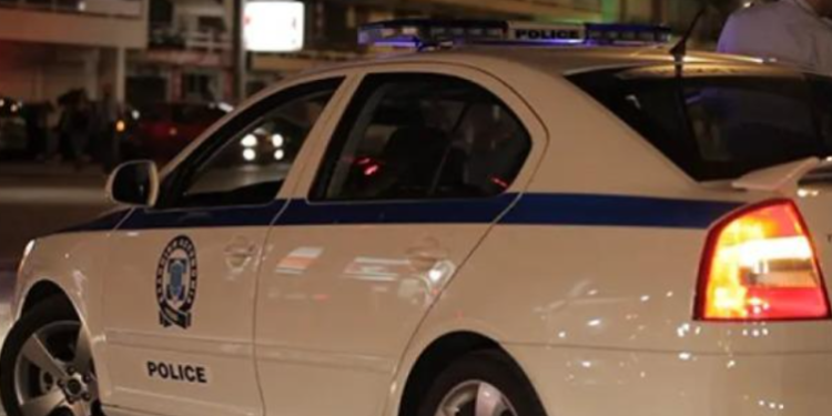 I riu shqiptar bën për spital berberin në Greqi, arrestohet nga policia