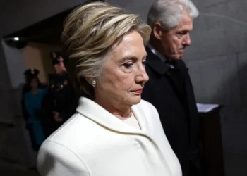 Mohon përfshirjen në dosjen ‘Epstein’, Bill Clinton dëshmon nesër para Kongresit Amerikan