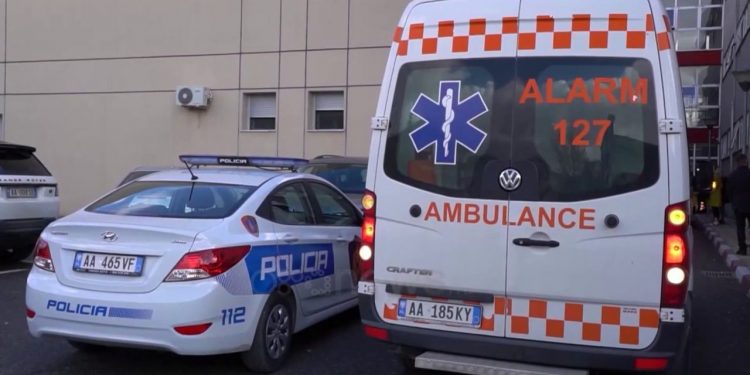 DETAJE/ Humbi jetën në servis teksa riparonte makinën, ja kush ishte 23-vjeçari