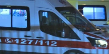 U vetëplagos me armë zjarri në banesën e tij, ndërron jetë 27-vjeçari në Tiranë