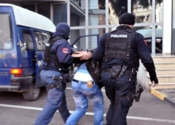 I dënuar me 4 vjet burg për kultivim narkotikësh, arrestohet 28-vjeçari në Krujë