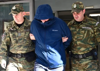“Ka udhëtuar i vetëm në Pekin”, flasin familjarët e kolonelit grek që u arrestua për spiunazh për Kinën: Po mësonte gjuhën dhe…