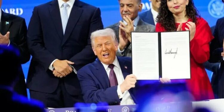 Si do të funksionojë Bordi i Paqes: Vetoja e Trump, struktura piramidale dhe 27 vendet anëtare