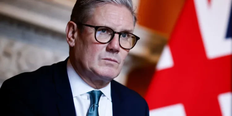 “Skandali Epstein trondit Britaninë, jo SHBA-në”, analiza e CNN: Starmer në rrezik, Trump i paprekur