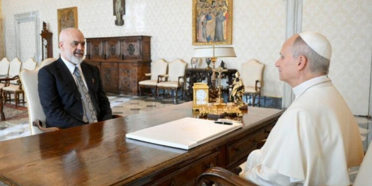 Vizita në Vatikan/ Kryeministri Rama takohet me Papa Leonin e XIV