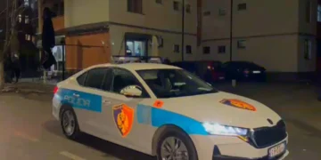 Sherr në një lokal në Korçë, i mituri plagos me thikë 34-vjeçarin