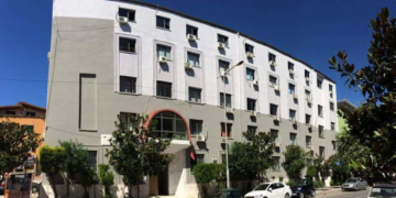 Mbetjet toksike të Kurum/ Gjykata e Durrësit lë në burg 8 të arrestuar, 5 në arrest shtëpie, 7 detyrim paraqitje