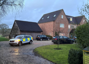 “Gjenden disa kuti…”/ Policia kontrollon shtëpinë e Mandelson, çfarë fsheh ish-ministri britanik?