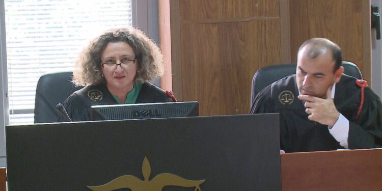 “Ping-pongu” për statusin, një anëtar i KLGJ “kallëzon” Irena Gjokën në ILD