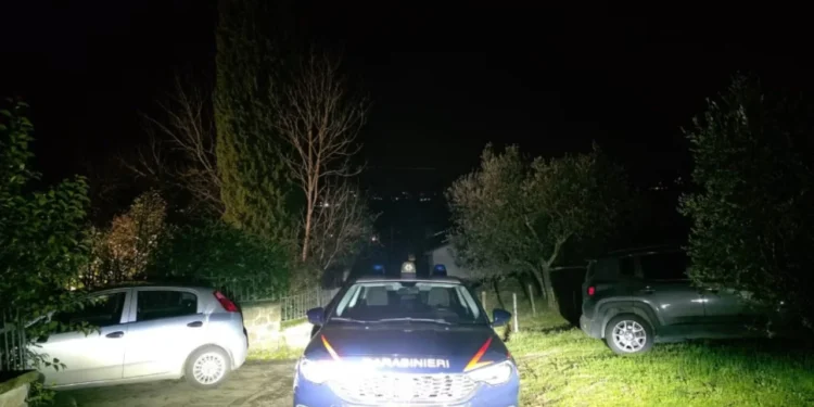 U rrëzua nga ballkoni pasi dëgjoi të shtënat, tentativa e vjedhjes i merr jetën 46-vjeçarit shqiptar në Itali