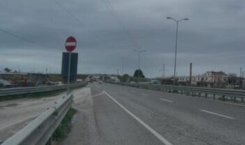 Makina përplas për vdekje këmbësorin në aksin Durrës-Rrogozhinë, shoqërohet në polici shoferi